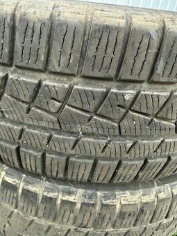 Zimne pneumatiky 235/55 R20
