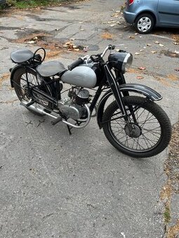 CZ 125T, malý pérák