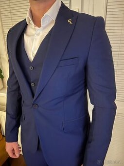 Trojdielny oblek slimfit