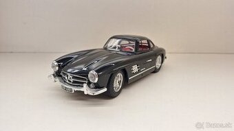 1:18 MERCEDES-BENZ 300SL