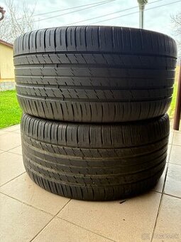 Letne pneu 295/35 R21
