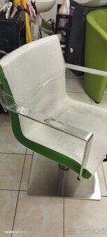Kadernícke kreslo 40€
