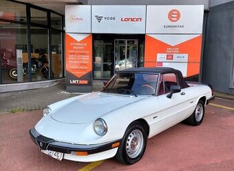 Alfa Romeo Spider Graduate