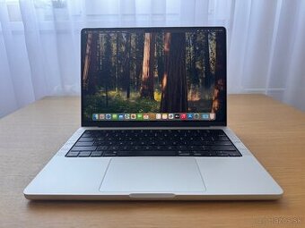 MacBook Pro 14" M1 Pro / 512GB SSD 16GB RAM / silver