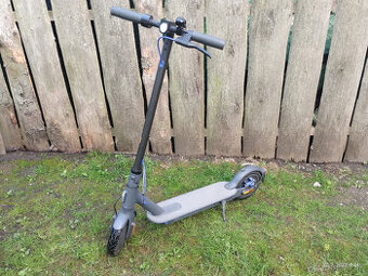 Xiaomi Mi Electric Scooter 3 elektrická kolobežka