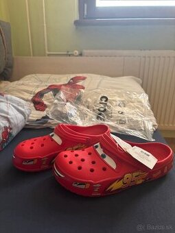 predám Mcqueen crocsy cisto nove cislo 44-45