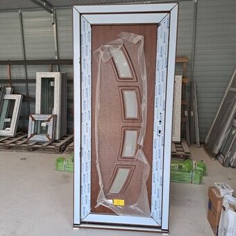 Nové vchodové dvere jednostranná farba Zlatý dub 950 x 2150