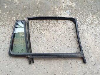 Octavia 2 Combi • sklo pravé zadné, pevné s tesnením - 1