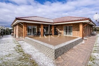 Na predaj EXKLUZÍVNA Vila v lokalite Veľký Slavkov