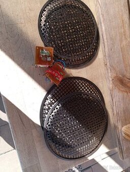 Predám kryty - siete na repro