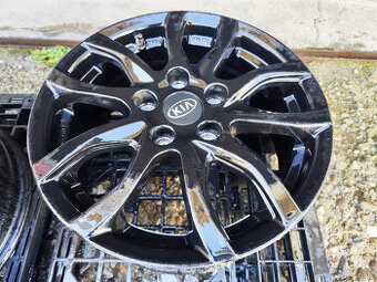 Alu sada =5x114,3 =R16= original KIA