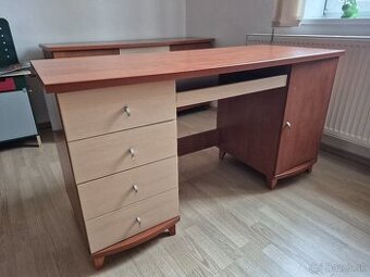 Predám písaci stolík. Predajca Tempo kondela.