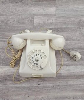 Telefón “ RETRO „.