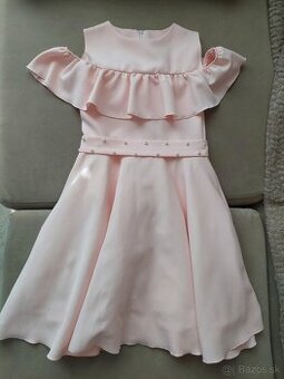 Spoločenské marhuľkové šaty