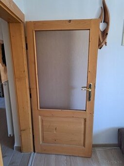Predám dvere z masivu
