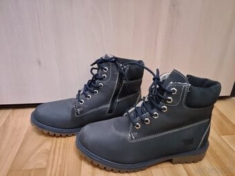 Zimné kožené topánky zn.WEINBRENNER - zateplené č.39- 20 Eur