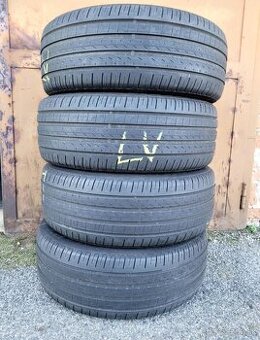 225/55R18 Pirelli