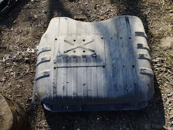 Kryt nadrze jeep Grand Cherokee wj wg