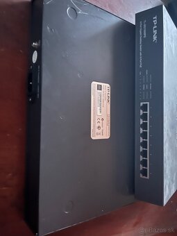 8-port Gigabit PoE switch