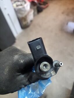 Predám bosch Vstrekovace na audi 3.0tdi