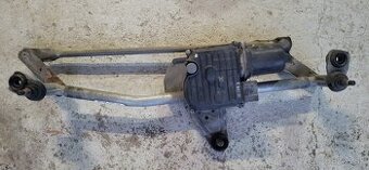 MOTORČEK PREDNYCH STIERAČOV PASSAT B7