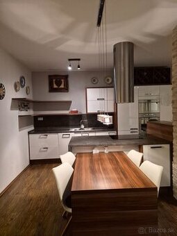 Štýlové bývanie s veľkou terasou v Slovenskom Grobe