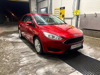 Ford Focus sedan, 125 koni