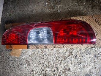 Zadné svetlo Fiat Doblo 2005-2010 - oem 51755144