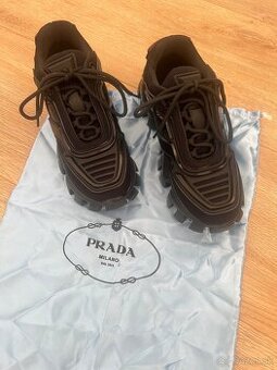 Prada tenisky veľkosť 38