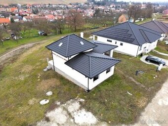 Rozostavaný rodinný dom v obci Petrova Ves, okr. Skalica