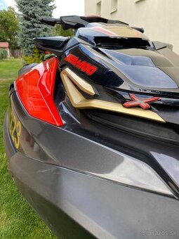 Predám vodný skúter Sea-Doo RXT-X RS 300 s audiosystémom