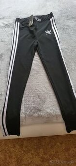 Damske leginy Adidas
