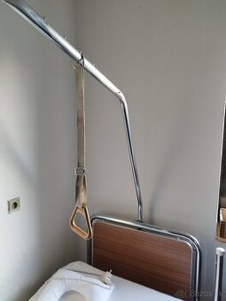 Predám polohovaciu posteľ+ doplnky