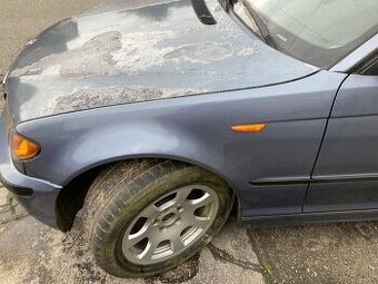 E46 blatník Stahlblau