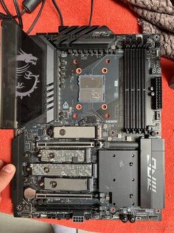 Predám, základná došks msi mpg 870e karbón wif