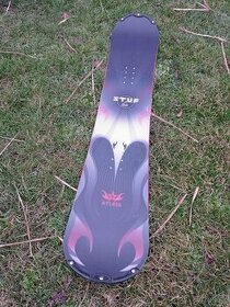 Snowboard