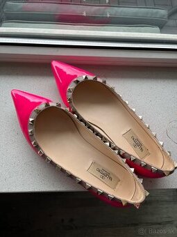 Valentino garavani 37 balerínky topanky luxusne