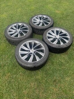 Škoda Pegasus 18" Superb III, Hankook W330 Winter icept evo