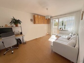 3izb. byt s pocitom domu, 2 balkóny, na sídlisku Muškát PK