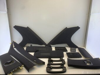 Čierny strop bmw e60 strešné okno