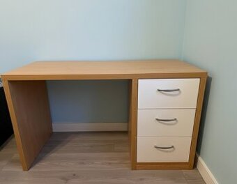 Kvalitný písací stôl 130cm