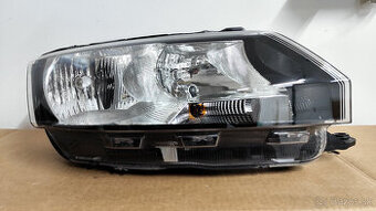 Predný pravý svetlomet Škoda Rapid