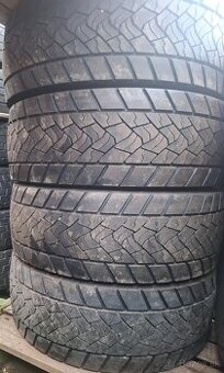 • 295/55 R22,5 Goodyear K MAX D (4kusy/záberové))
