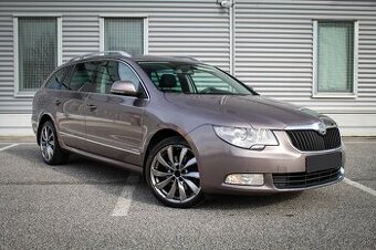 Škoda Superb 2.0 TDI  DSG Elegance