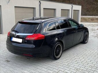 Predám Opel Insignia sports tourer 2.0 CDTI. 81 KW R.v. 2013