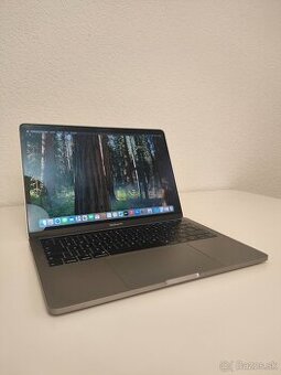 MacBook Pro 2018 | i5 • 8GB • 512GB