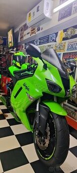 KAWASAKI NINJA ZX6R