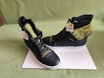 Obuv športová v.40