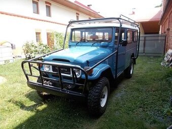 Toyota Land Cruiser HJ47
