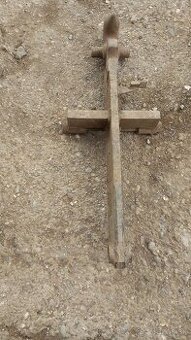 Predam spodný hak na zetor